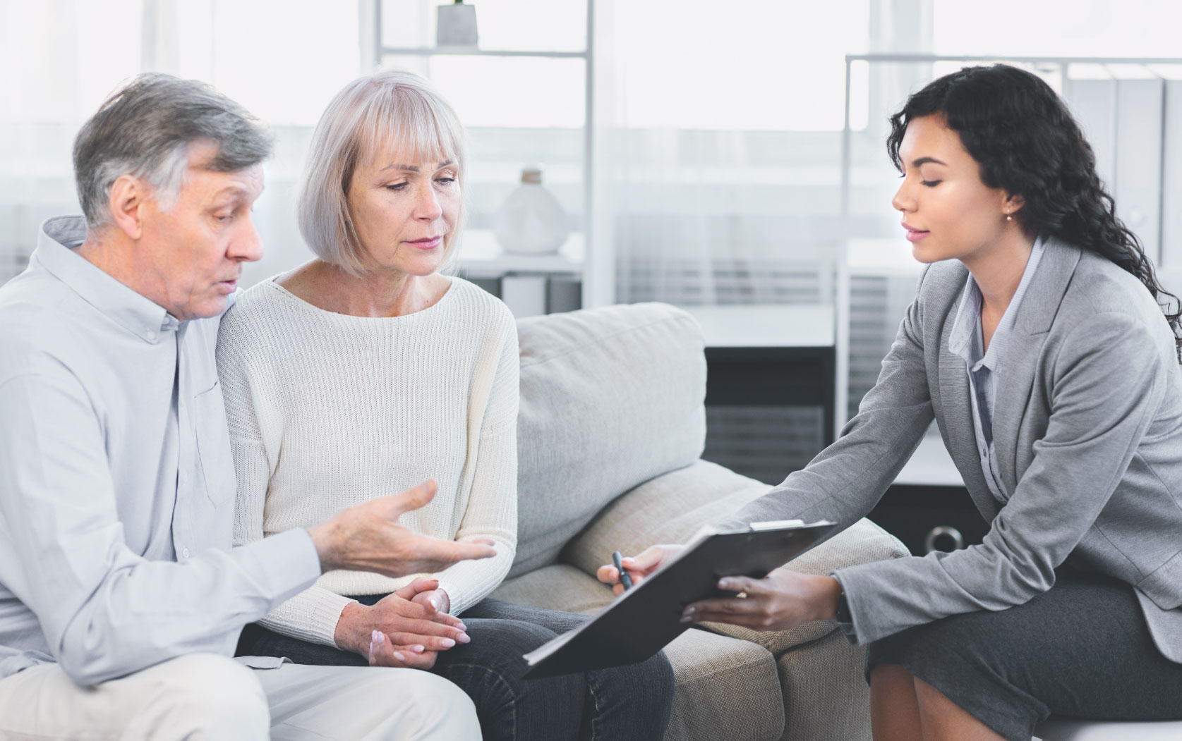 Pros and Cons of Using Wills Online vs Traditional Methods