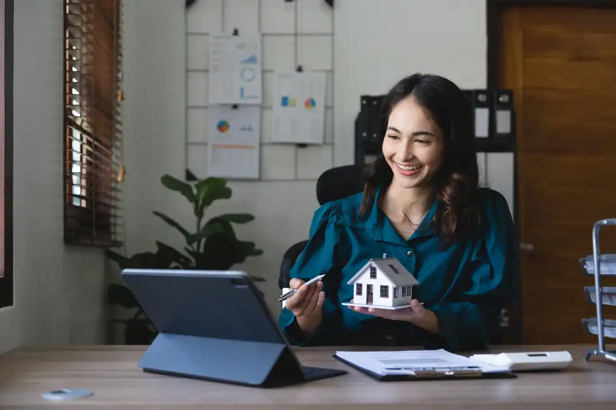 What Is a Commercial Property Buyers Agent and How Do They Work?